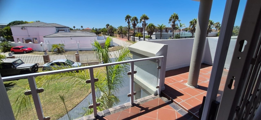 4 Bedroom Property for Sale in Summerstrand Eastern Cape